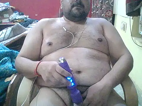 ARYANAVAILABLE online show from 05-16-26, 10:52