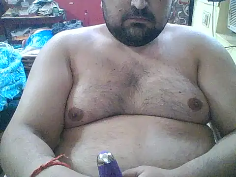 ARYANAVAILABLE online show from 07-18-26, 01:32