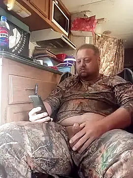 Snapshot of tjmacksjr chatting on 12-14-24, 03:58 tjmacksjr online show from 12-14-24, 03:58