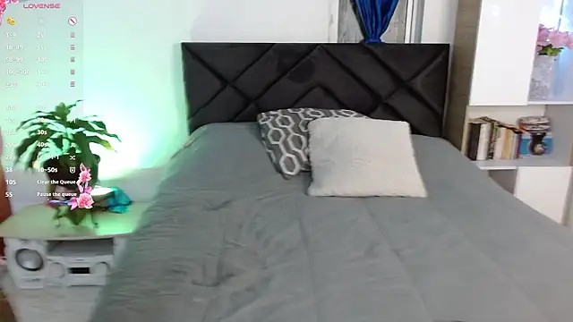 Snapshot of eligom1 chatting on 03-27-26, 01:33 eligom1 online show from 03-27-26, 01:33