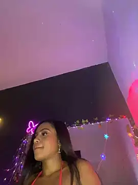 Snapshot of AlisonHoot69 chatting on 01-11-25, 03:23 AlisonHoot69 online show from 01-11-25, 03:23