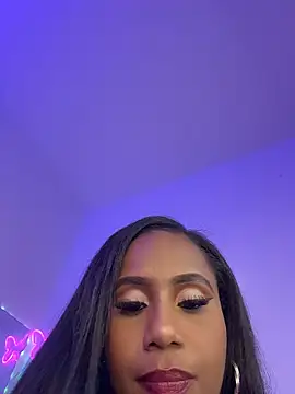 AlisonHoot69 online show from 04-21-26, 02:51