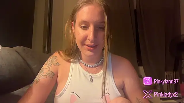Pinkyladyxxx online show from 05-15-26, 10:50