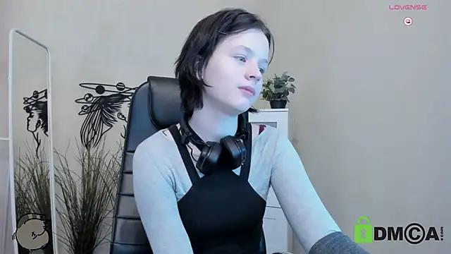 Alina Mills online show from 03-05-25, 10:44