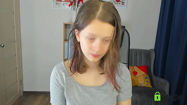 Snapshot of Alina_Mills chatting on 06-12-26, 10:36 Alina Mills online show from 06-12-26, 10:36