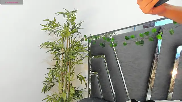 Black Rose2 online show from 02-10-25, 11:57