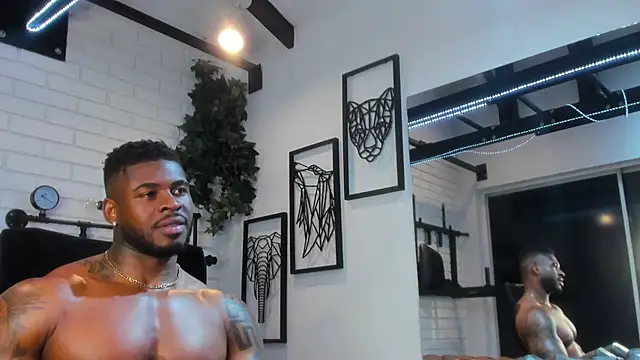 Snapshot of Makonneen chatting on 01-05-25, 02:06 Makonneen online show from 01-05-25, 02:06