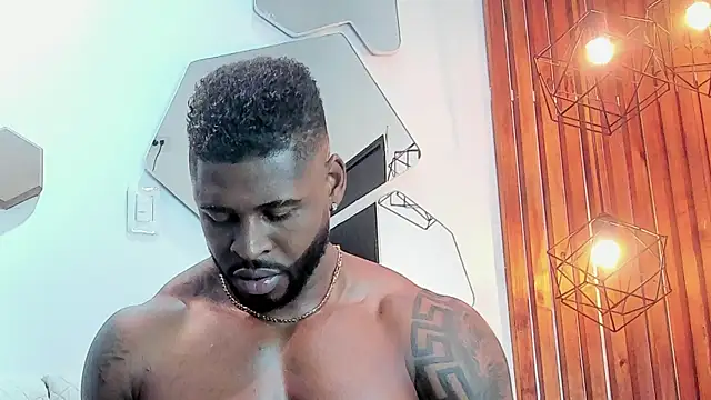 Snapshot of Makonneen chatting on 01-09-25, 01:50 Makonneen online show from 01-09-25, 01:50