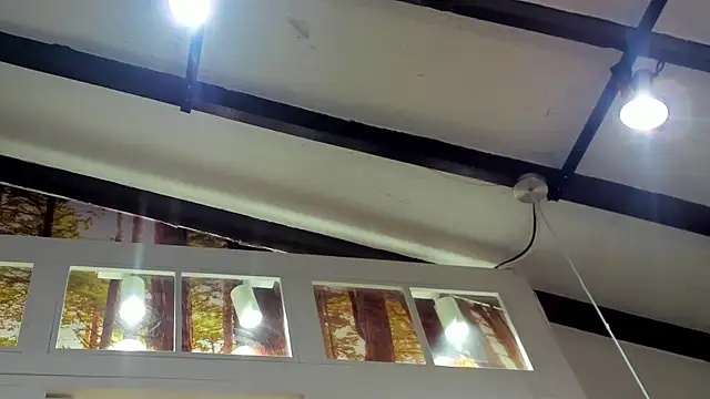 Snapshot of Makonneen chatting on 01-11-25, 03:13 Makonneen online show from 01-11-25, 03:13