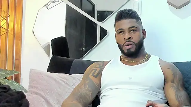 Snapshot of Makonneen chatting on 01-24-25, 04:37 Makonneen online show from 01-24-25, 04:37