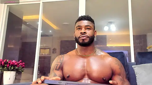 Snapshot of Makonneen chatting on 03-08-25, 07:49 Makonneen online show from 03-08-25, 07:49