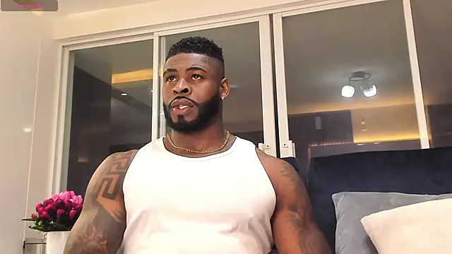 Snapshot of Makonneen chatting on 03-09-25, 12:10 Makonneen online show from 03-09-25, 12:10