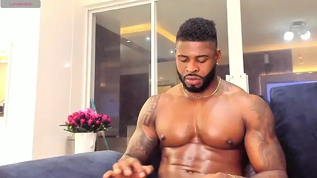 Snapshot of Makonneen chatting on 03-11-25, 06:53 Makonneen online show from 03-11-25, 06:53