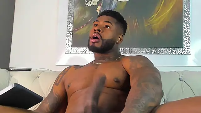 Snapshot of Makonneen chatting on 09-11-25, 07:08 Makonneen online show from 09-11-25, 07:08