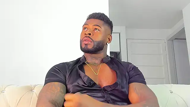 Snapshot of Makonneen chatting on 10-26-25, 06:41 Makonneen online show from 10-26-25, 06:41