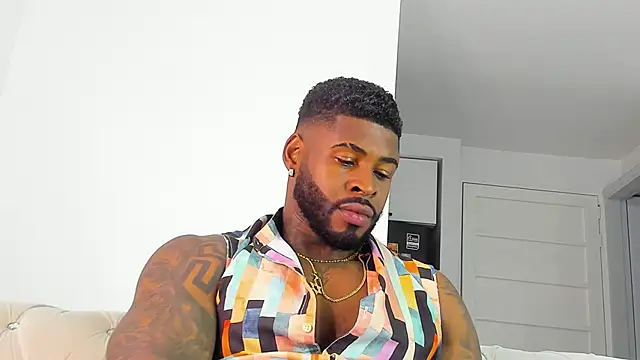 Snapshot of Makonneen chatting on 11-18-25, 05:34 Makonneen online show from 11-18-25, 05:34