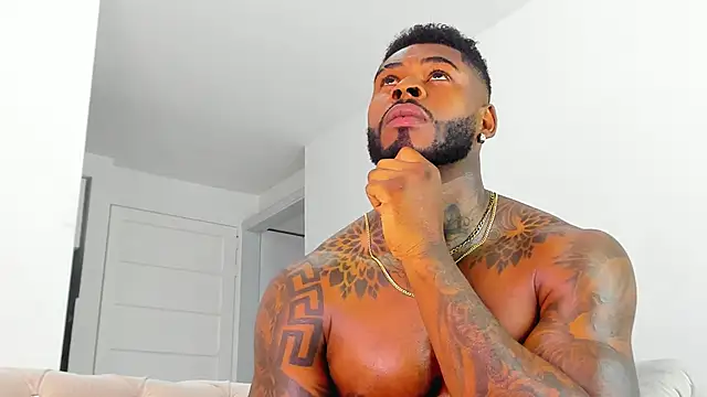 Snapshot of Makonneen chatting on 11-25-25, 12:16 Makonneen online show from 11-25-25, 12:16