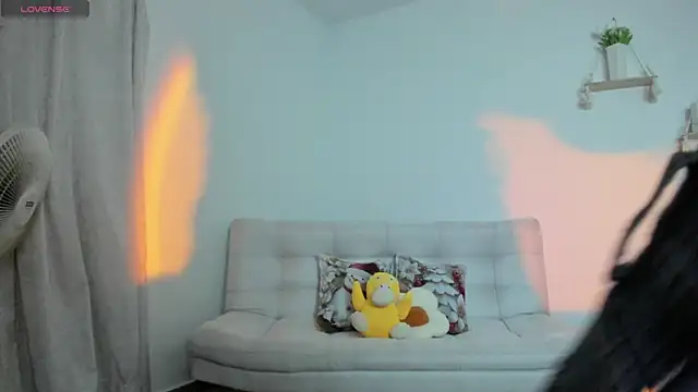 AprilDubois online show from 12-05-24, 08:11