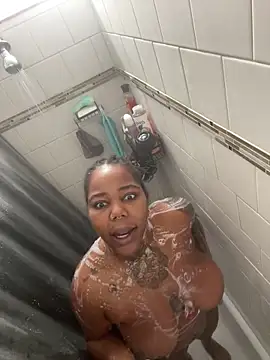 Snapshot of Goddess_Nafeesha chatting on 12-17-25, 08:04 Goddess Nafeesha online show from 12-17-25, 08:04