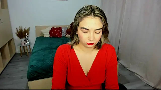 Alexa Dolly12 online show from 12-22-25, 06:54