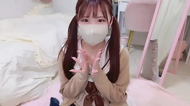 Snapshot of Sayuringo_ chatting on 12-17-24, 10:12 Sayuringo  online show from 12-17-24, 10:12