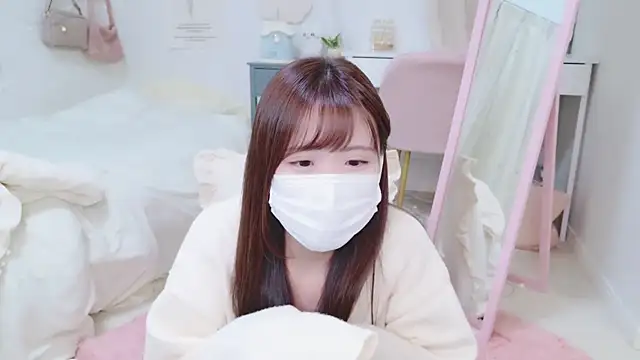 Snapshot of Sayuringo_ chatting on 01-07-25, 01:46 Sayuringo  online show from 01-07-25, 01:46