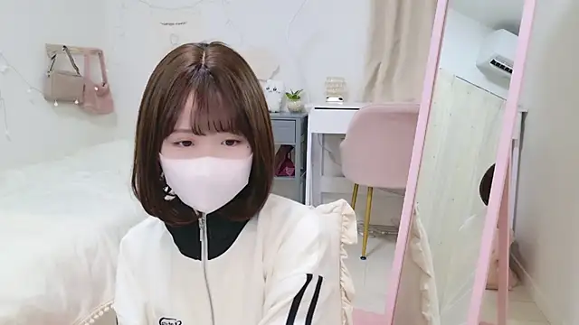 Snapshot of Sayuringo_ chatting on 01-20-25, 10:40 Sayuringo  online show from 01-20-25, 10:40