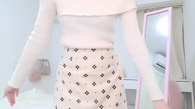 Snapshot of Sayuringo_ chatting on 03-11-25, 11:23 Sayuringo  online show from 03-11-25, 11:23