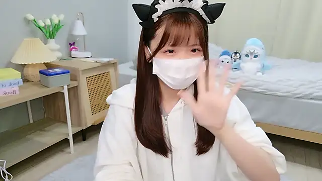 Snapshot of Sayuringo_ chatting on 10-15-25, 11:10 Sayuringo  online show from 10-15-25, 11:10