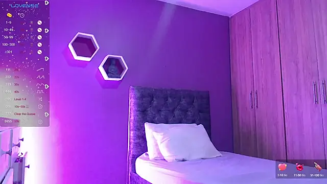 Medelynevans1 online show from 01-15-25, 10:24