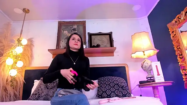 Alice milf  online show from 03-08-25, 11:16