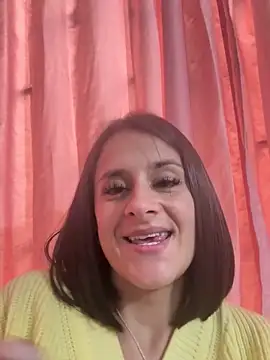 Snapshot of Alice_milf_ chatting on 03-09-26, 11:36 Alice milf online show from 03-09-26, 11:36