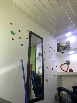  luna torres online show from 04-28-26, 12:21