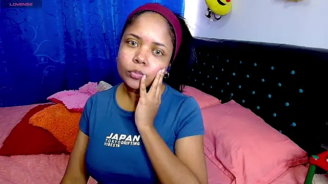 Melikasweetz online show from 04-18-26, 05:17