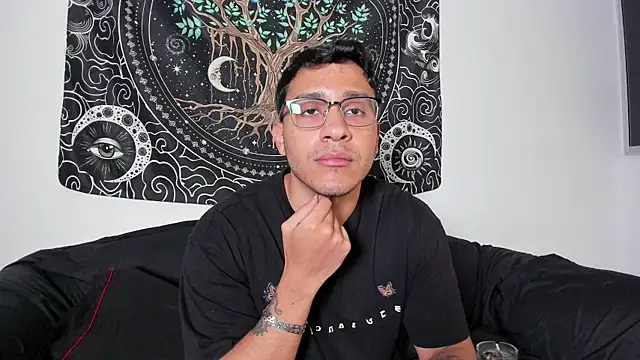 JayMarcos  online show from 10-12-25, 01:37