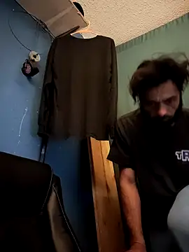 C8L3U online show from 12-18-24, 08:31