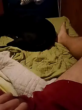 Uruguayo1988 online show from 11-29-25, 03:42