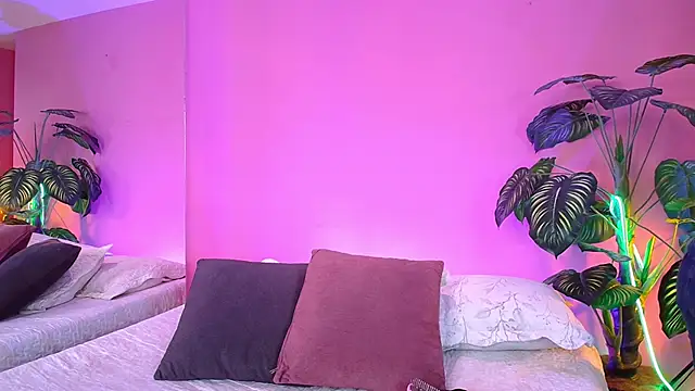 Nicolette ks  online show from 12-06-24, 01:44