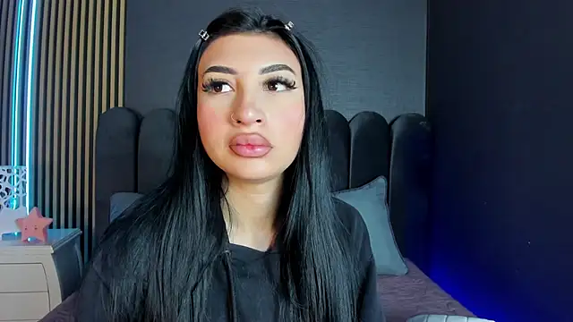 Nicolette ks  online show from 04-22-26, 04:48