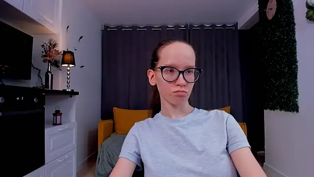 BettyBrowni online show from 03-04-25, 01:12