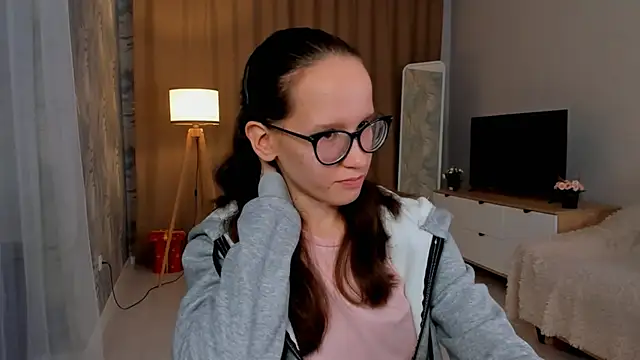 BettyBrowni online show from 09-16-25, 04:08