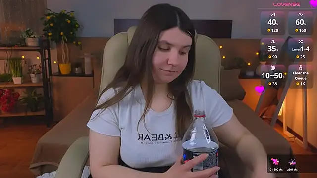 Viola  Shy online show from 05-28-26, 07:33