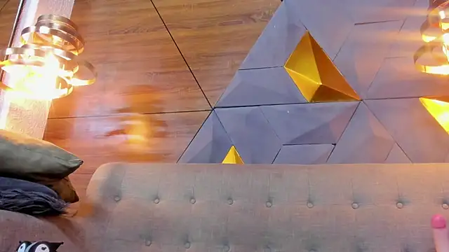 Snapshot of sarah_banks1 chatting on 01-09-25, 07:18 sarah banks1 online show from 01-09-25, 07:18