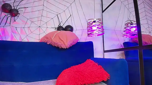 sarah banks1 online show from 12-20-25, 03:13