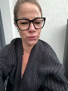 Tatjana Sue online show from 04-21-26, 03:28