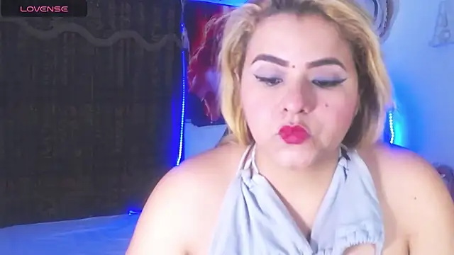 Snapshot of Charlotte_mh chatting on 02-25-25, 02:36 Charlotte mh online show from 02-25-25, 02:36