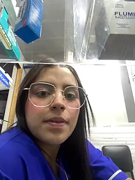 Snapshot of Sweett_Mollyy chatting on 07-12-26, 12:34 Sweett Mollyy online show from 07-12-26, 12:34