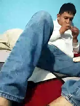 Snapshot of Leonul chatting on 01-22-25, 11:01 Leonul online show from 01-22-25, 11:01