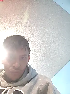 Snapshot of Leonul chatting on 02-25-26, 06:50 Leonul online show from 02-25-26, 06:50