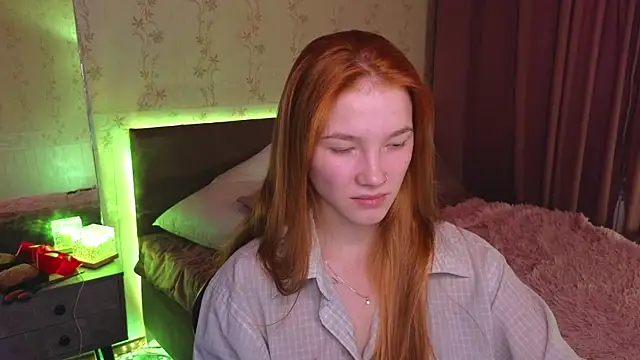 Snapshot of erikabrian chatting on 12-21-24, 04:19 erikabrian online show from 12-21-24, 04:19